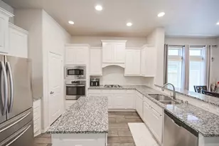 29126 Brooks Valley Dr, Fulshear, TX 77441 - Photo 4