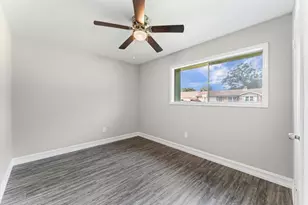 16203 Rill Ln, Houston, TX 77062 - Photo 14