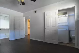 7714 Renwick Dr, Houston, TX 77081 - Photo 8
