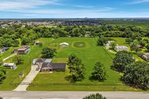 1011 Tori, Richmond, TX 77469 - Photo 2