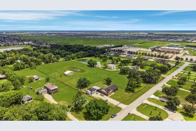 1011 Tori, Richmond, TX 77469 - Photo 4