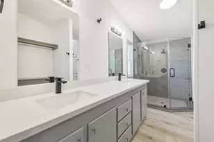 16327 Lone Star Ranch Dr, Conroe, TX 77302 - Photo 18