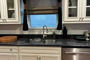 246 Debbie Ln, San Leon, TX 77539 - Photo 4