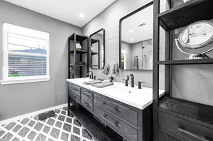 4517 Willowbend Blvd, Houston, TX 77035 - Photo 8