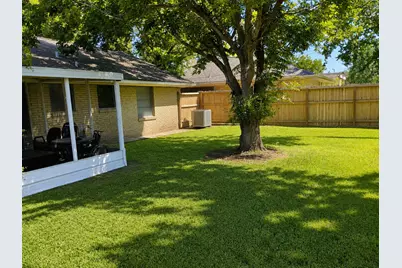 3005 Somerset, Texas City, TX 77590 - Photo 4