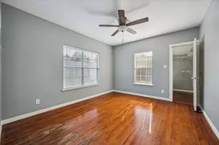 2105 Lawrence St, Houston, TX 77008 - Photo 4