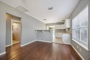 2105 Lawrence St, Houston, TX 77008 - Photo 10