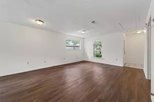 418 Texas St, Tomball, TX 77375 - Photo 24
