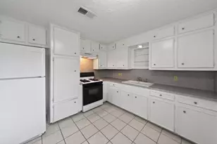 418 Texas St, Tomball, TX 77375 - Photo 30