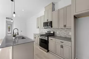 7905 Cora St, Houston, TX 77088 - Photo 8