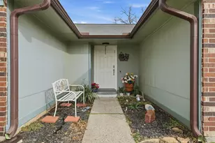 1322 Great Dover Cir, Channelview, TX 77530 - Photo 2