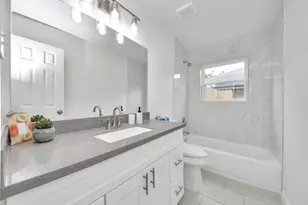 4330 Brookston St, Houston, TX 77045 - Photo 32