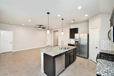 29622 Breakwater Dr, Katy, TX 77494 - Photo 8