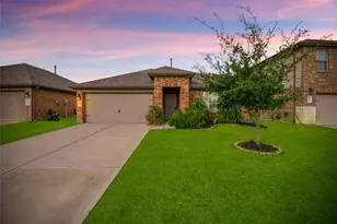 29622 Breakwater Dr, Katy, TX 77494 - Photo 2