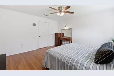 12625 Memorial Drive #51, Houston, TX 77024 - Photo 32
