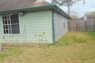 1809 Edinburg Ave, League City, TX 77573 - Photo 30