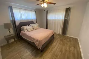 5566 Beechnut St, Houston, TX 77096 - Photo 10