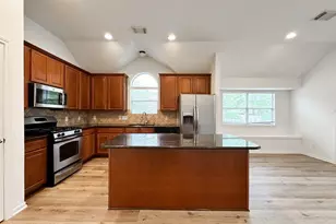 73 E Montfair Blvd, The Woodlands, TX 77382 - Photo 14