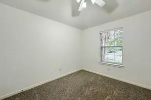 73 E Montfair Blvd, The Woodlands, TX 77382 - Photo 10