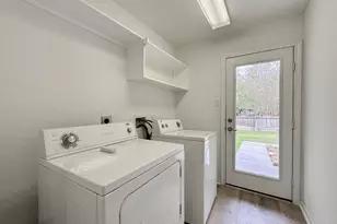 73 E Montfair Blvd, The Woodlands, TX 77382 - Photo 18