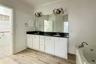 73 E Montfair Blvd, The Woodlands, TX 77382 - Photo 22