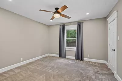 1721 Airline Drive, Houston, TX 77009 - Photo 16