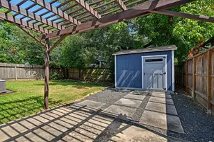 1721 Airline Dr, Houston, TX 77009 - Photo 32