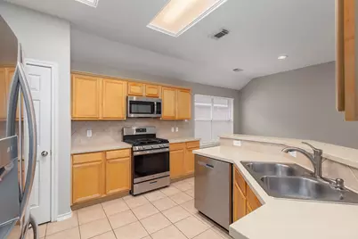 18126 Stone Trail Manor Drive, Humble, TX 77346 - Photo 6