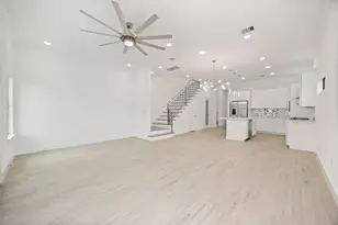 3022 Retta St, Houston, TX 77026 - Photo 6