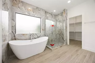 3022 Retta St, Houston, TX 77026 - Photo 12