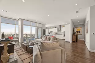 4521 San Felipe St, Houston, TX 77027 - Photo 2