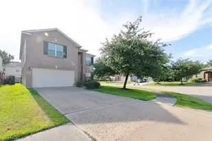 2002 Declaration Dr, Missouri City, TX 77459 - Photo 1