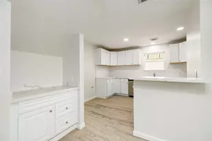 24118 Spring Mill Ln, Spring, TX 77373 - Photo 10