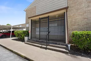 2100 Wilcrest Dr, Houston, TX 77042 - Photo 22
