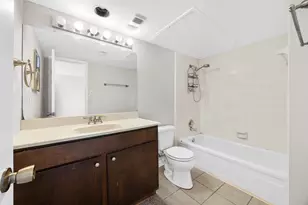 2100 Wilcrest Dr, Houston, TX 77042 - Photo 14