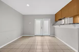 2100 Wilcrest Dr, Houston, TX 77042 - Photo 6