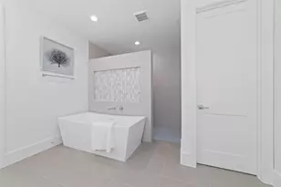 5200 Beech St, Bellaire, TX 77401 - Photo 32