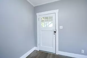 1321 Beverly St, Houston, TX 77008 - Photo 8