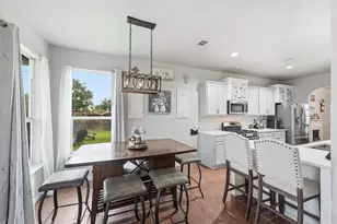 9906 Jewel Ln, Rosharon, TX 77583 - Photo 8