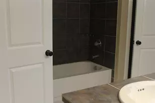 4920 Deerwood Cir, Baytown, TX 77521 - Photo 6