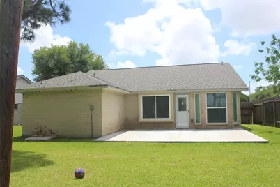 4920 Deerwood Circle, Baytown, TX 77521 - Photo 14