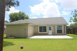 4920 Deerwood Cir, Baytown, TX 77521 - Photo 14