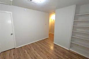 5607 Grace Point Ln, Houston, TX 77048 - Photo 6