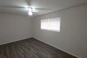 5607 Grace Point Ln, Houston, TX 77048 - Photo 8