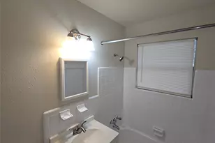 5607 Grace Point Ln, Houston, TX 77048 - Photo 24