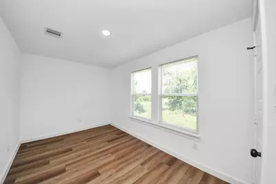8021 Birmingham Street #B, Houston, TX 77028 - Photo 12