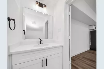 8021 Birmingham Street #B, Houston, TX 77028 - Photo 8