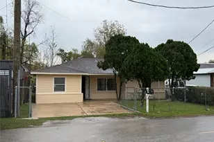 11216 Rusty St, Houston, TX 77093 - Photo 2