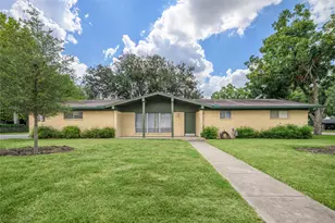516 W Fourteenth St, Shiner, TX 77984 - Photo 1