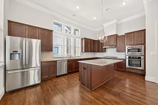 3231 Maxroy St, Houston, TX 77008 - Photo 1